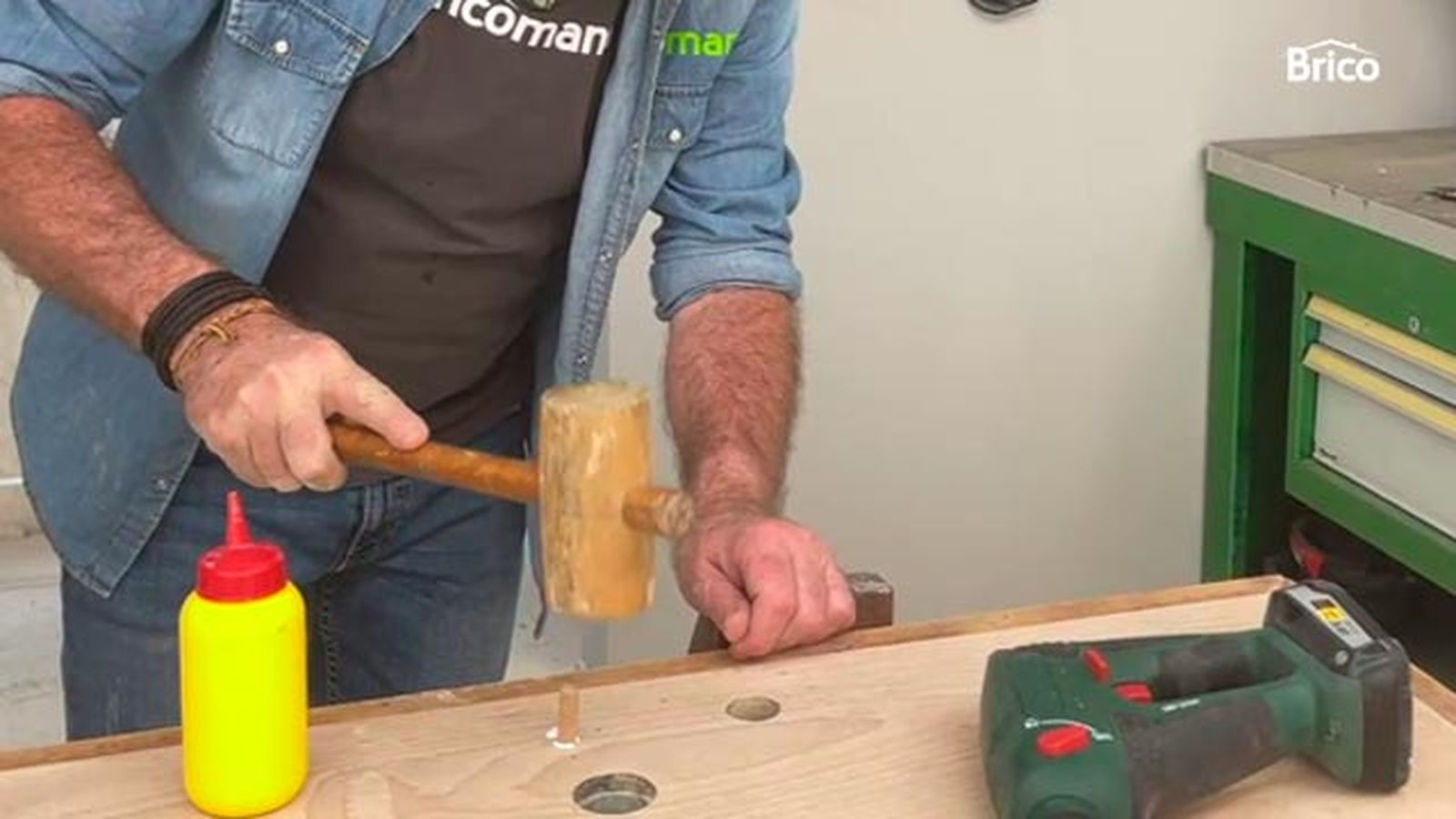 Como arreglar una mesa o banco de trabajo paso 7 Como arreglar una mesa o banco de trabajo paso 7