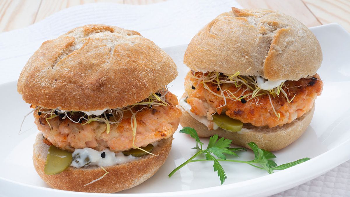 Hamburguesa de salmón de Joseba Arguiñano