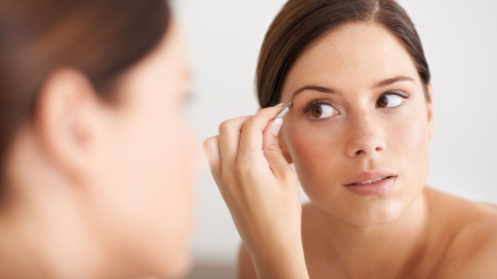 Tus cejas deben realzar tus rasgos naturales