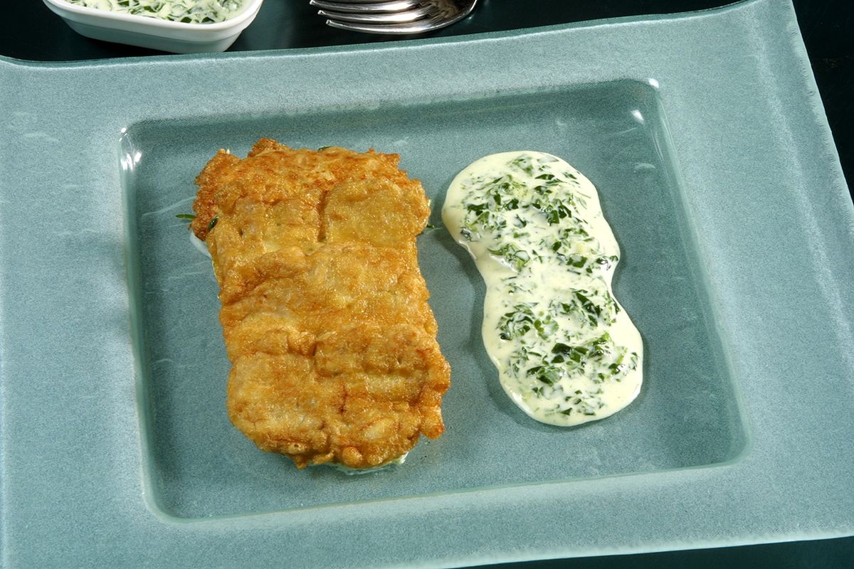 Sesos de ternera con salsa de espinacas