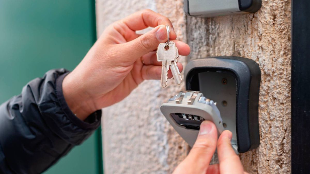 Llave de vivienda tústica en caja de seguridad