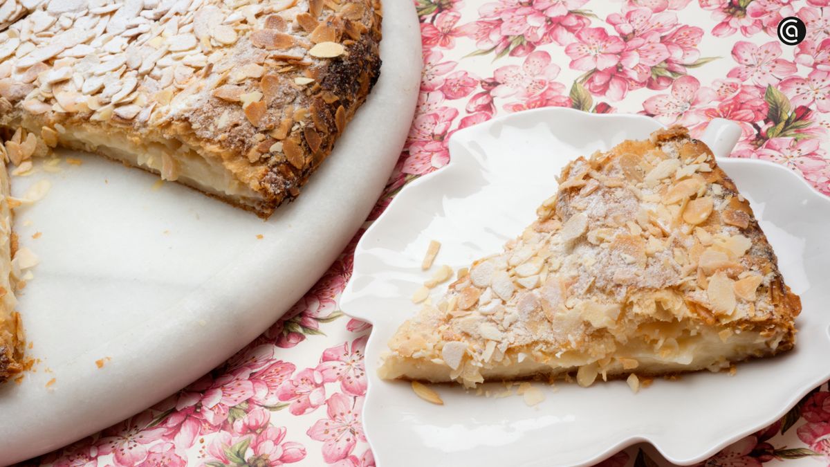 La pantxineta es un postre de almendras muy típico en los restaurantes vascos