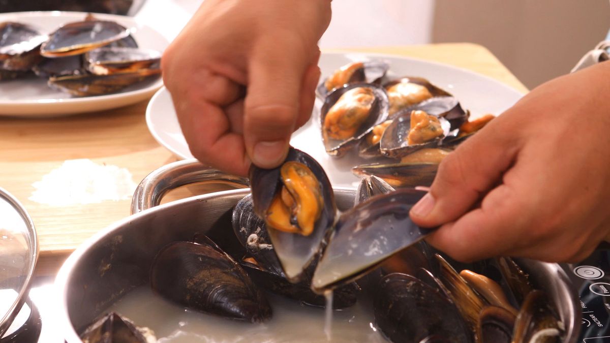 Mejillones a la marinera   Paso 2