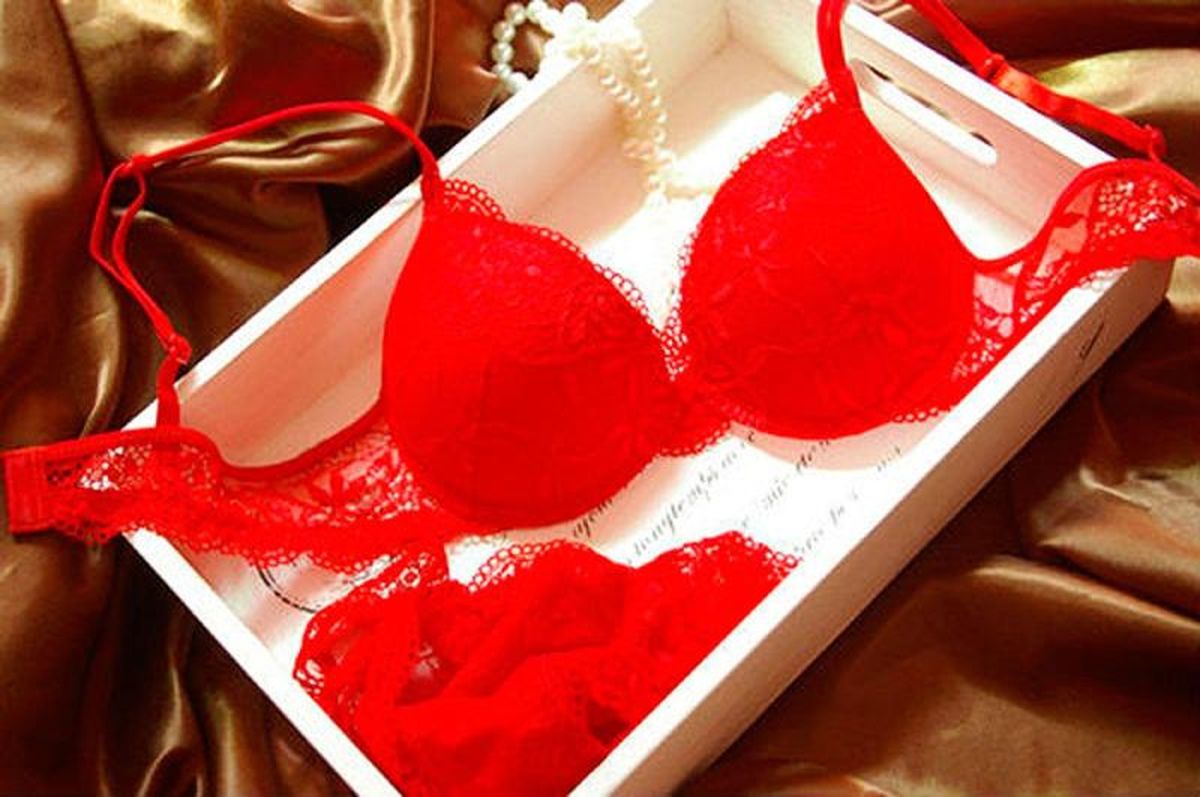 Conjunto de lencería roja para Navidad