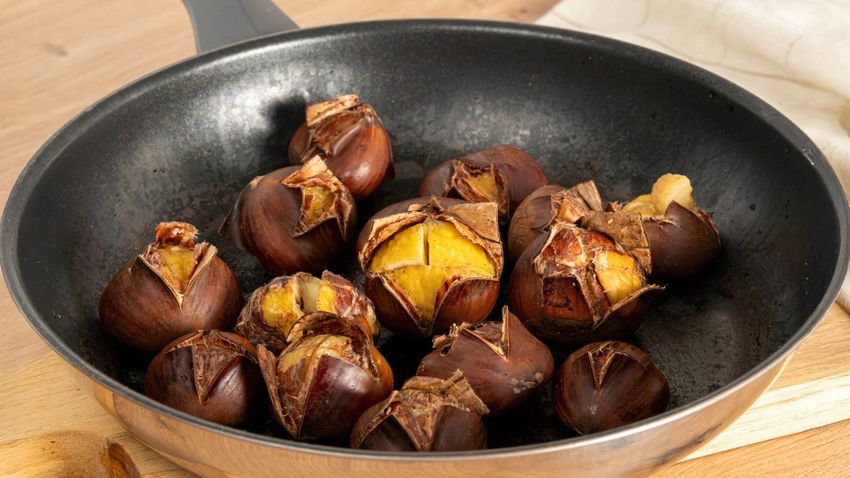 Las castañas asadas en sartén se preparan en pocos minutos