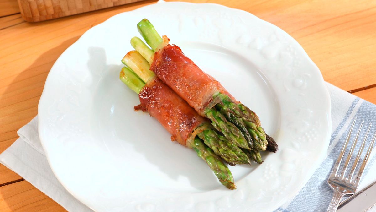 Espárragos trigueros con jamón   Paso 4