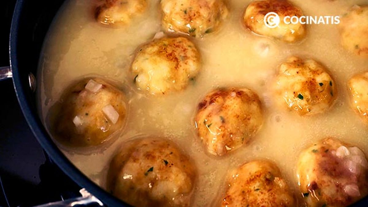 Receta de albóndigas de bacalao  paso 6