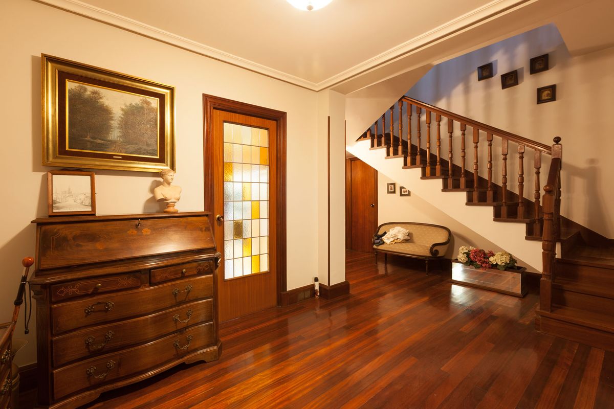 Decogarden 692 Decorar recibidor grande luminoso y actual antes 1