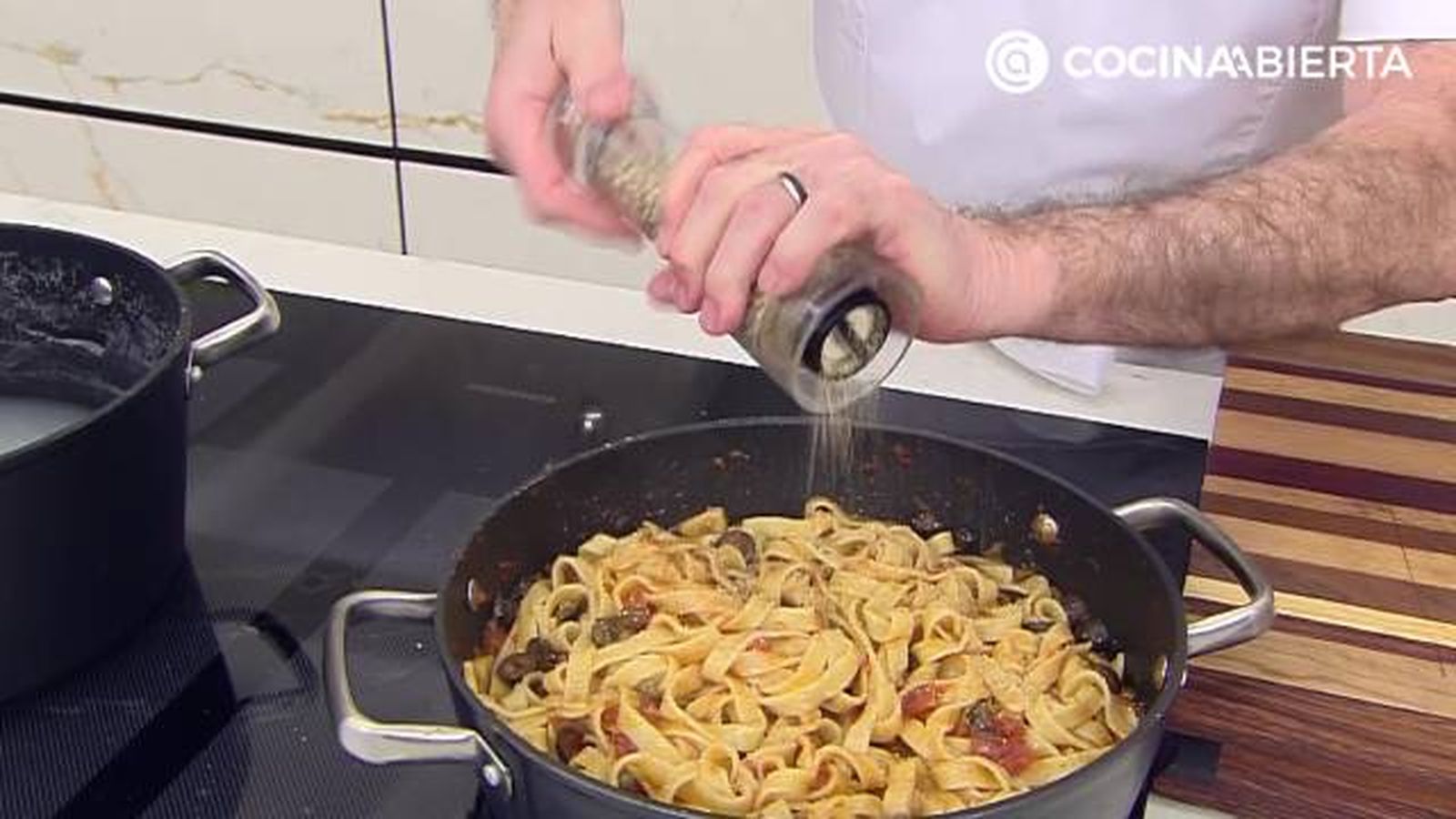 karl7084 fettuccine puttanesca p5