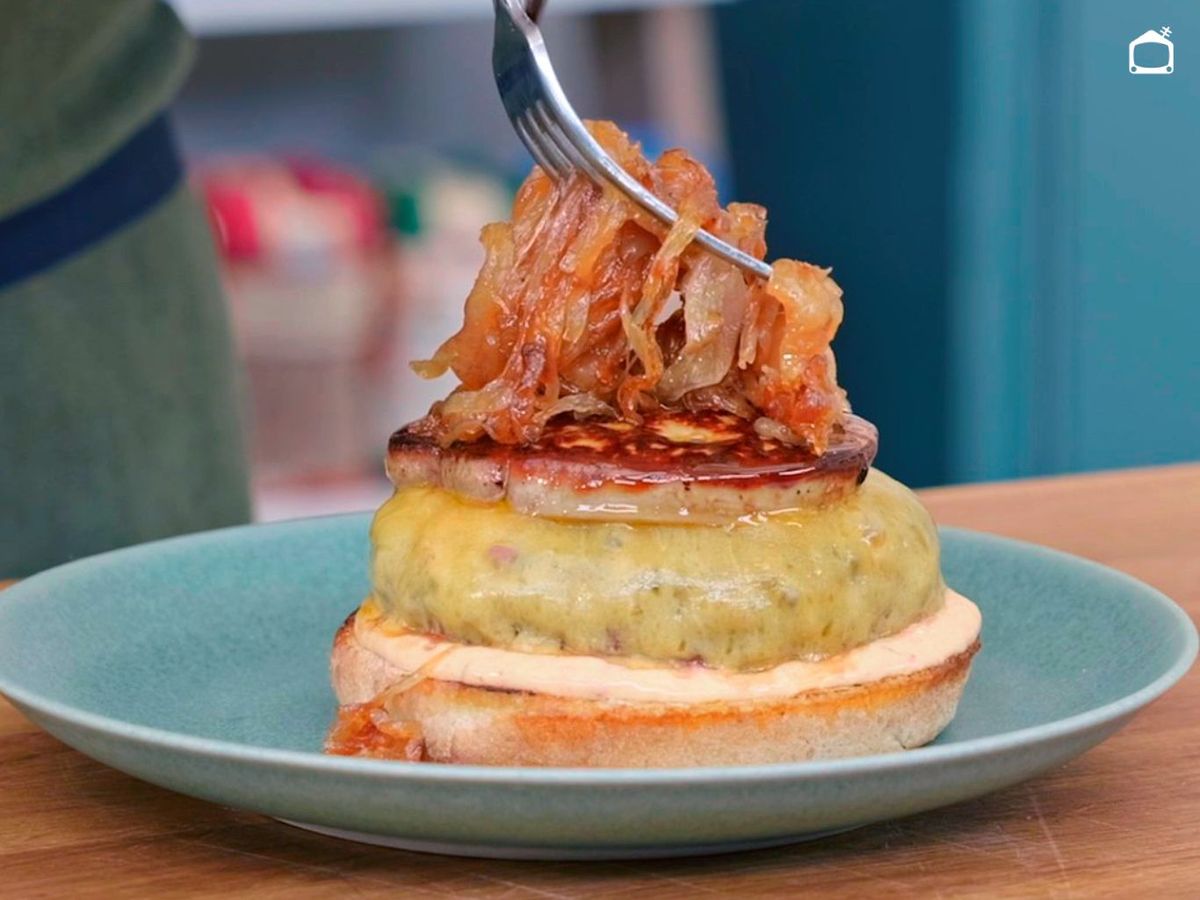 Monta la hamburguesa con foie