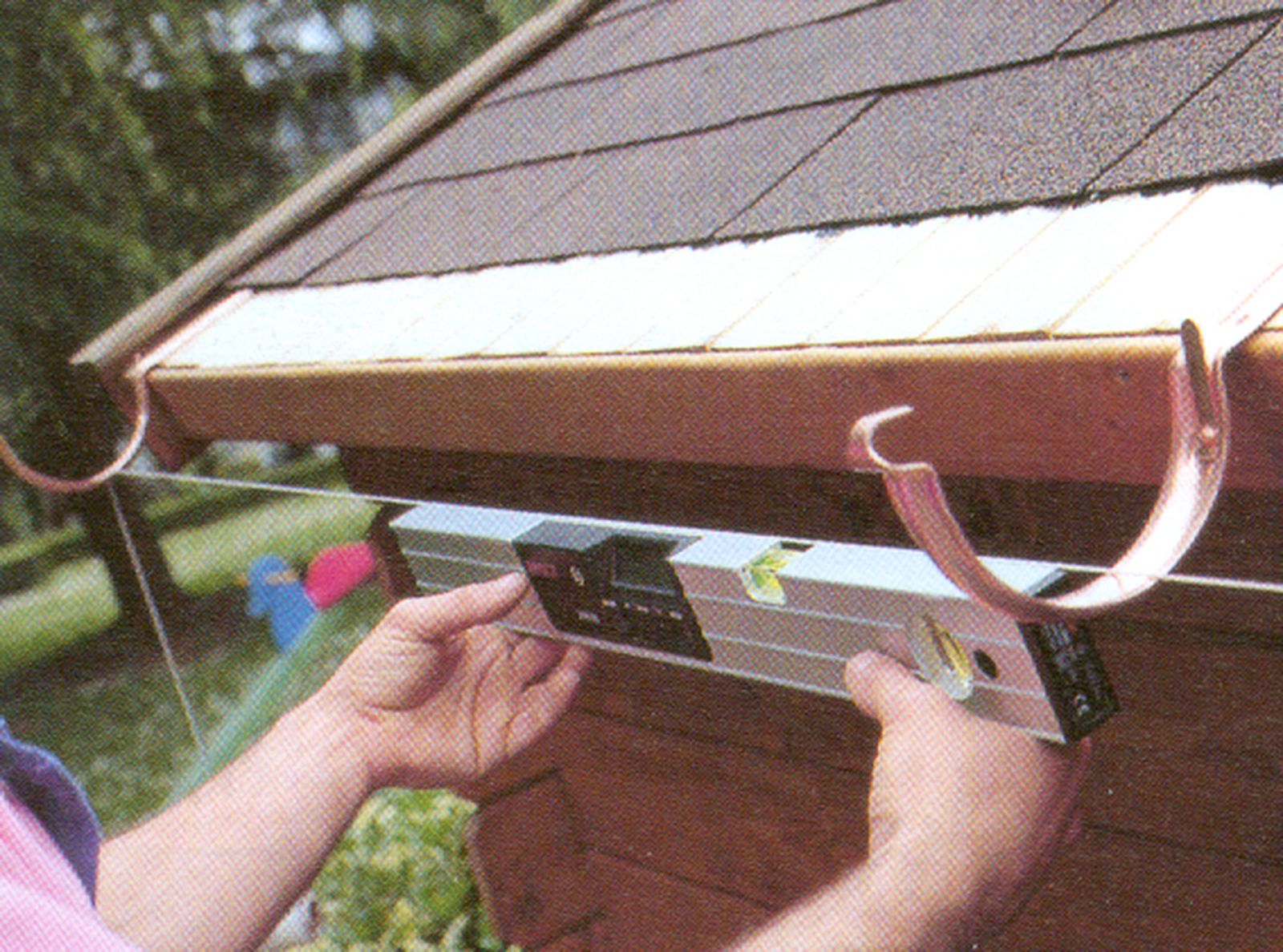 Instalación de un canalón paso 7 Instalación de un canalón paso 7