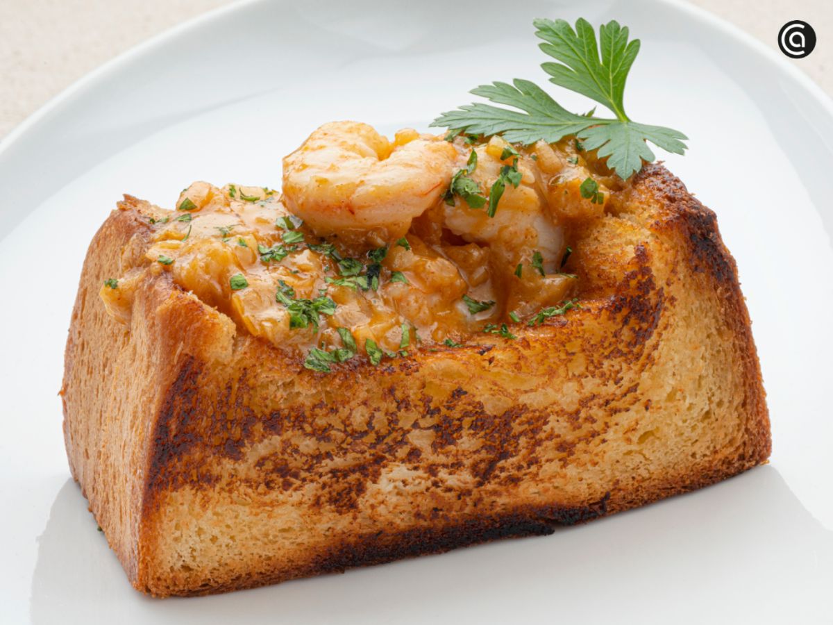 Un bocado tibio y jugoso que aporta intensidad al aperitivo y pone el broche perfecto a una selección variada de entrantes.