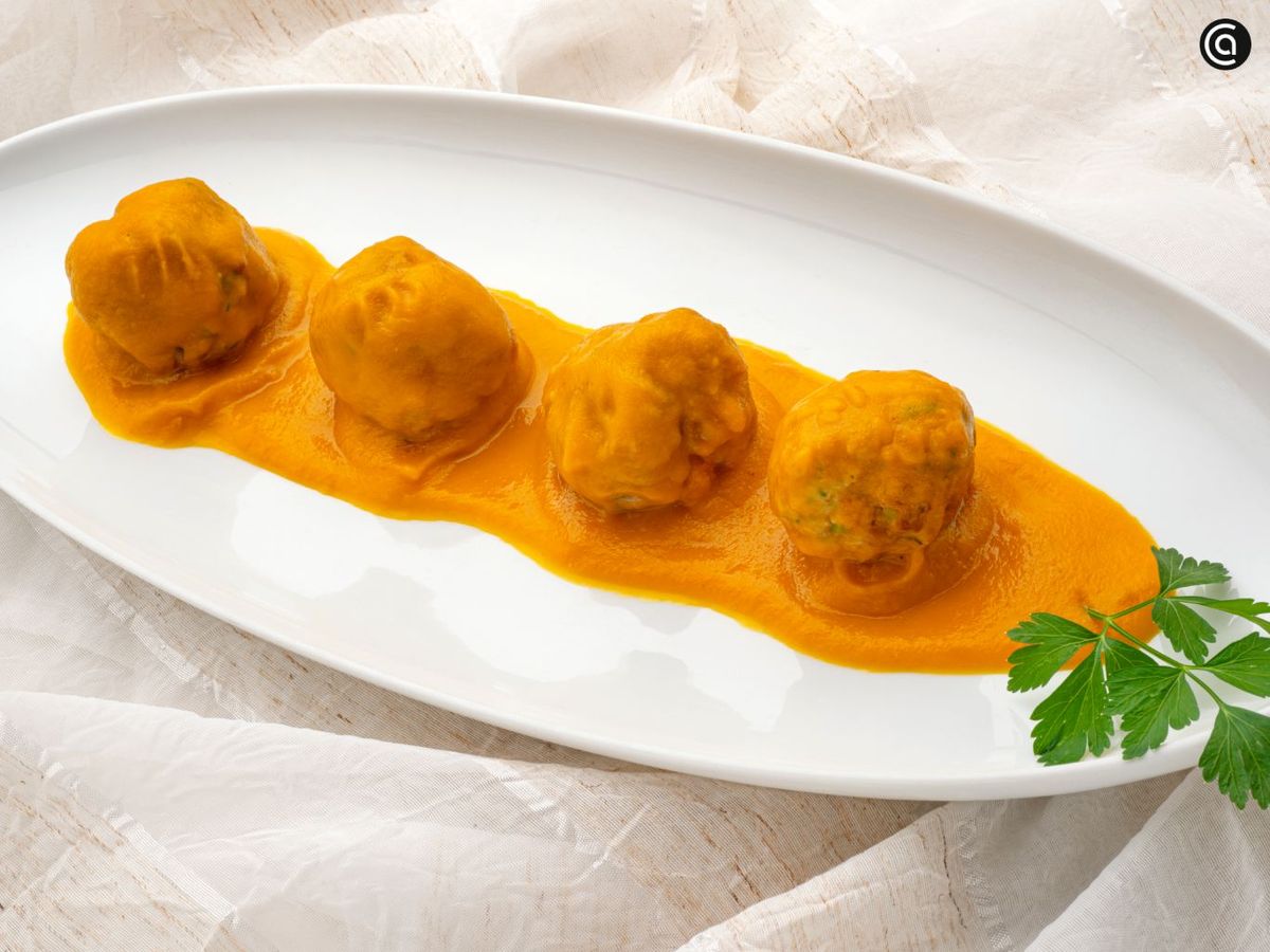 Albóndigas con queso en salsa de zanahoria de Karlos Arguiñano