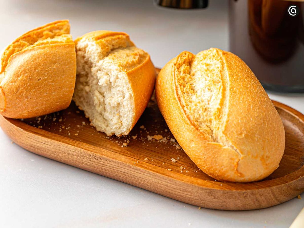 Sirve el pan descongelado