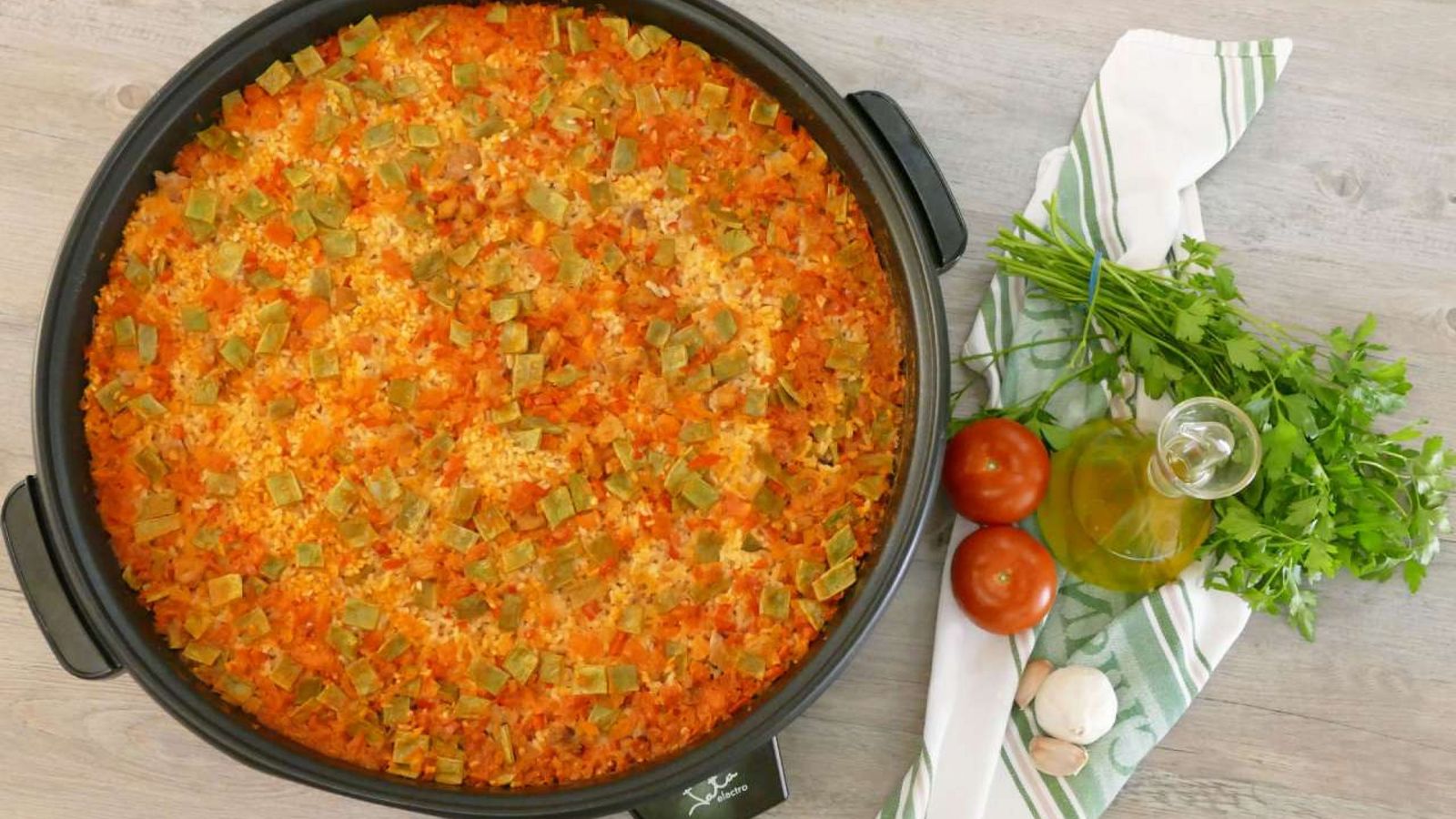 Receta de paella de carne y verduras   paso 6