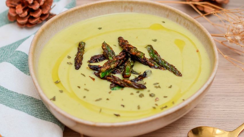 Crema de espárragos verdes