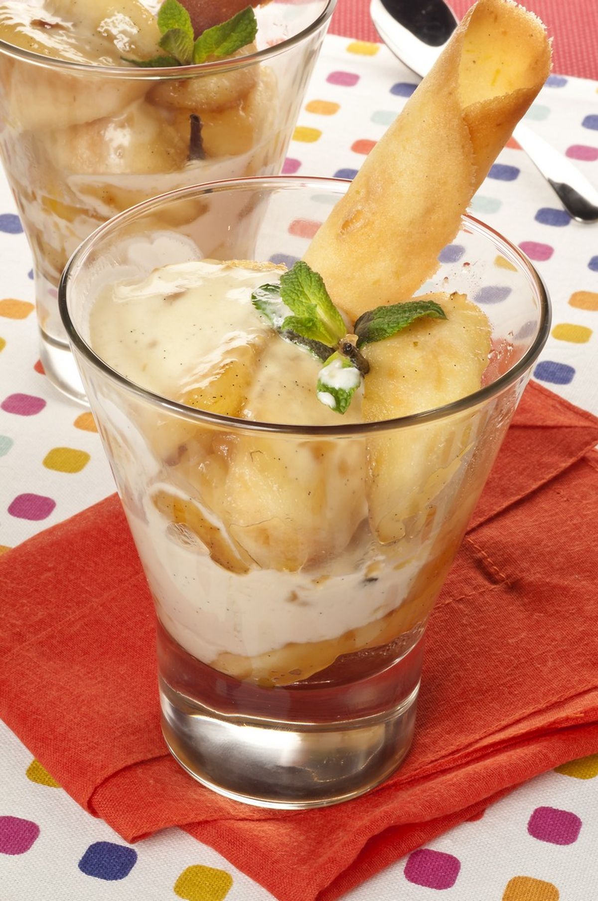 293 VASITOS DE MANZANAS ASADAS A LA VAINILLA