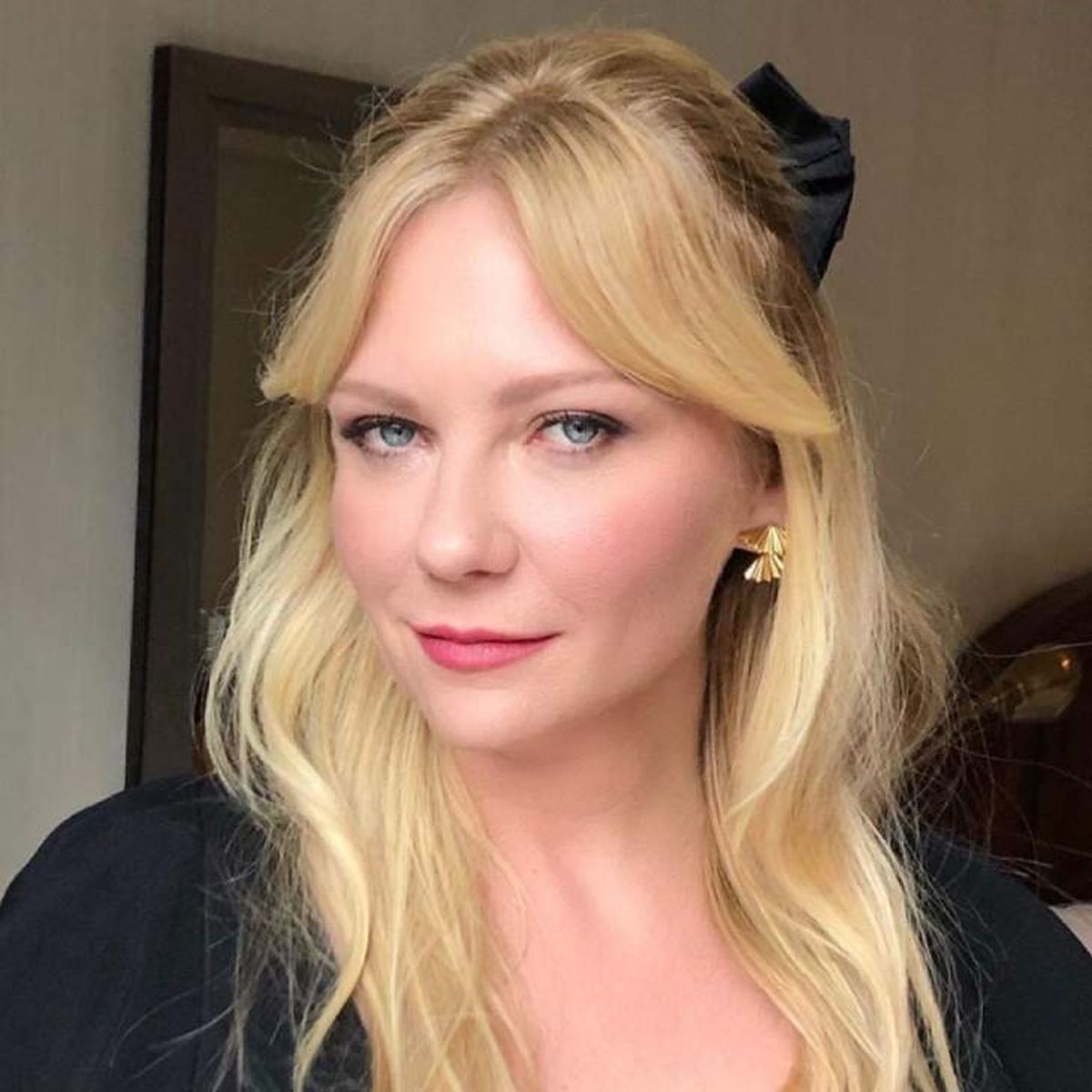 Kristen Dunst con flequillo largo o big bang