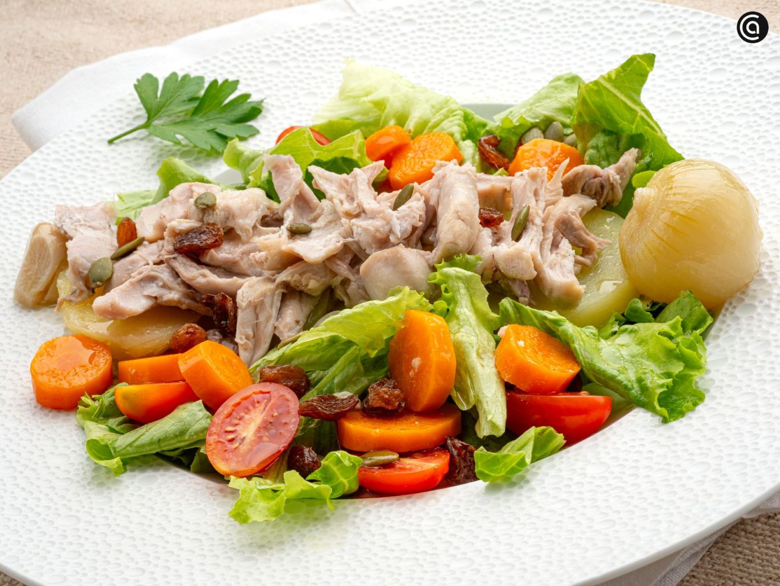 Ensalada de carne de conejo en escabeche, receta de Karlos Arguiñano