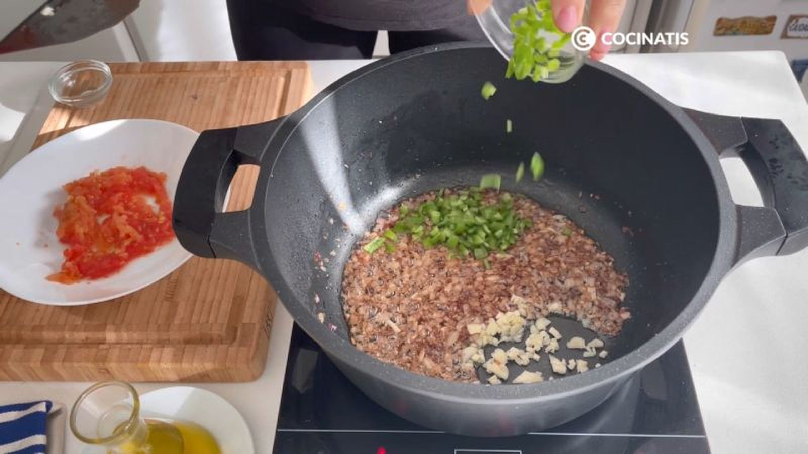 Preparamos el sofrito de verduras Preparamos el sofrito de verduras