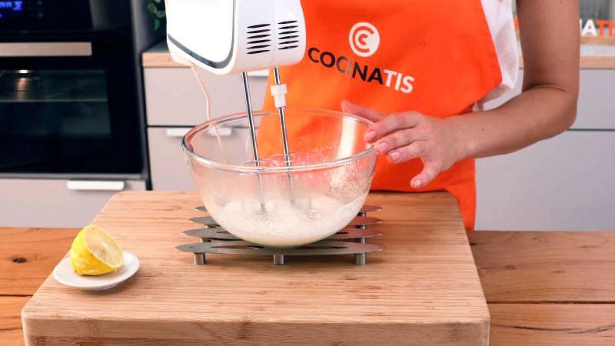 Receta de fantasmas de merengue para Halloween  paso 3