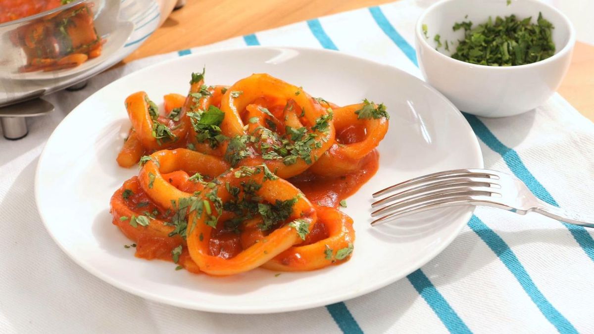 Calamares en salsa de tomate