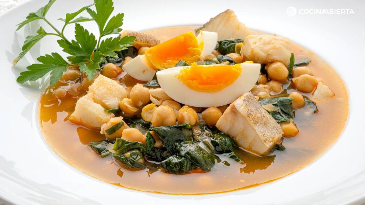 Potaje de vigilia con garbanzos bacalao y espinacas, receta Karlos Arguiñano