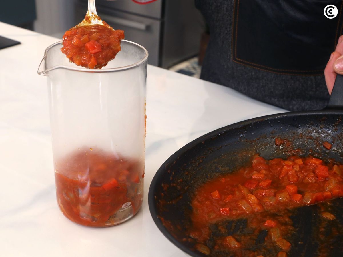 Triturado para el caldo de los garbanzos con langostinos