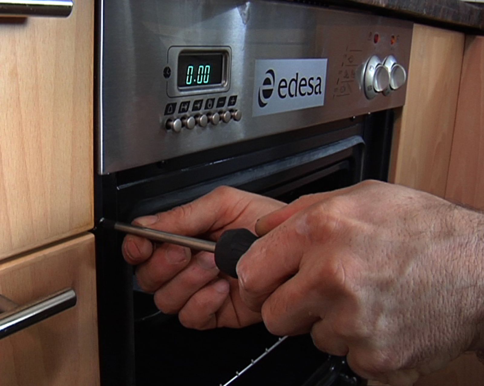 Instalar vitrocerámica y horno paso 8 Instalar vitrocerámica y horno paso 8