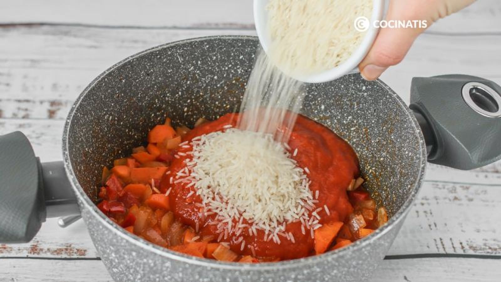 Agregamos el arroz Agregamos el arroz