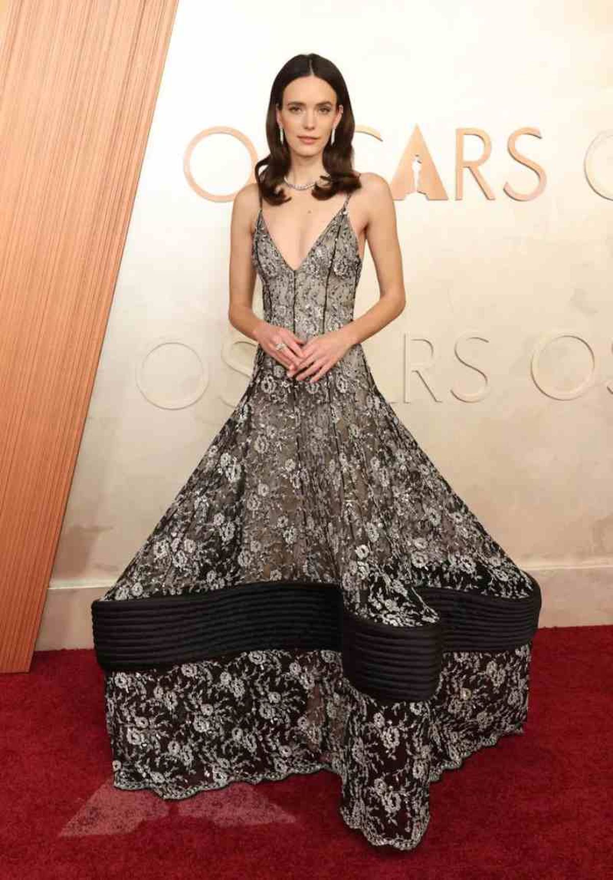 Stacy Martín en la alfombra roja de los Premios Oscar 2025