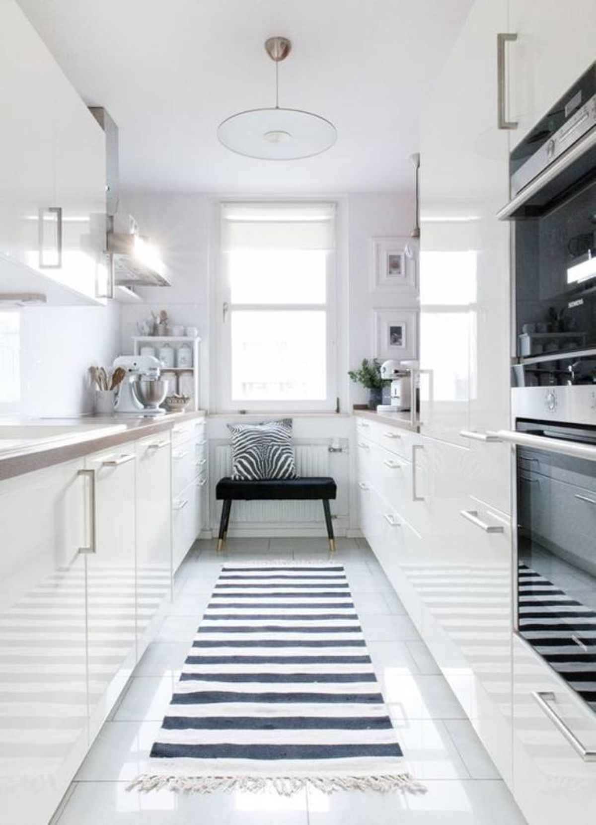 Ideas y consejos para distribuir de manera eficiente una cocina alargada 6