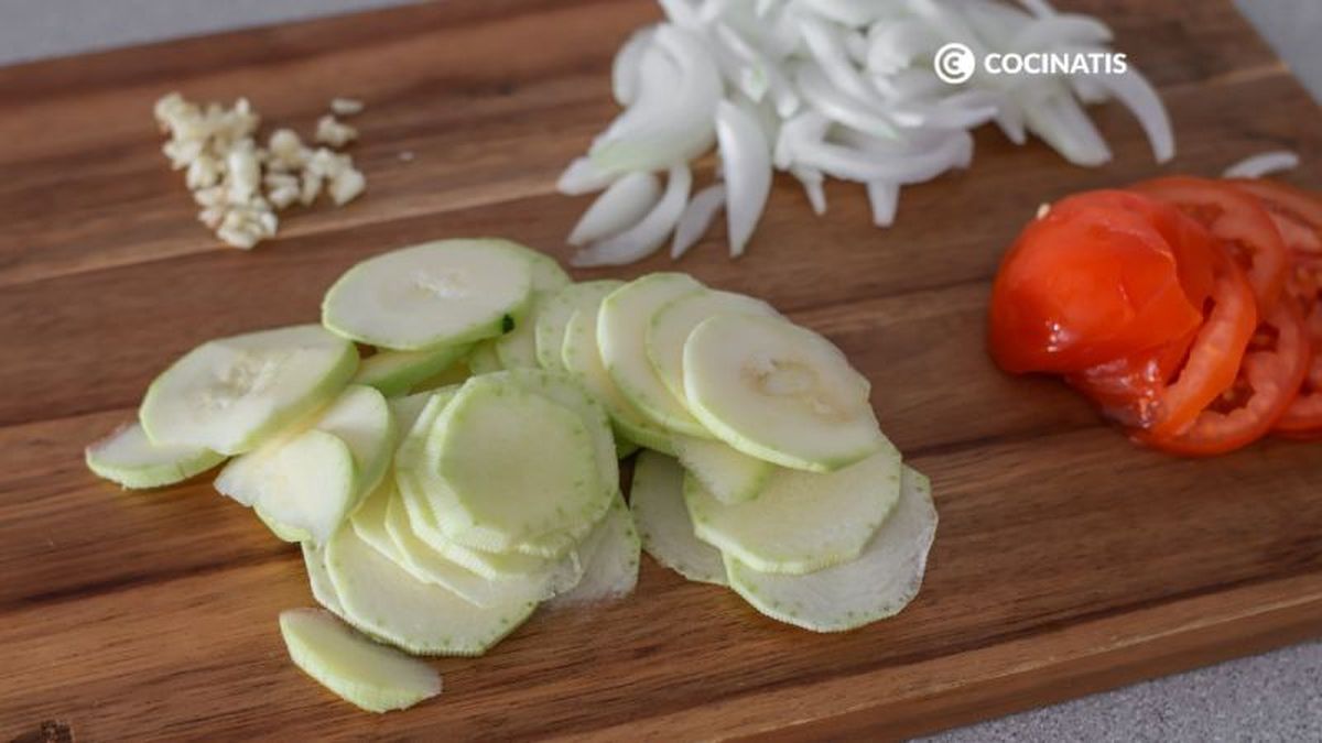 Verduras cortadas para timbal