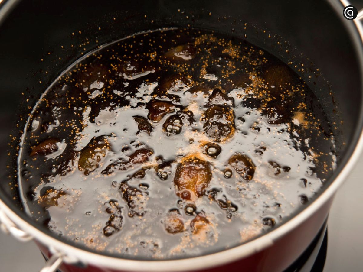 Cocina los higos durante 20 minutos sin dejar que se peguen
