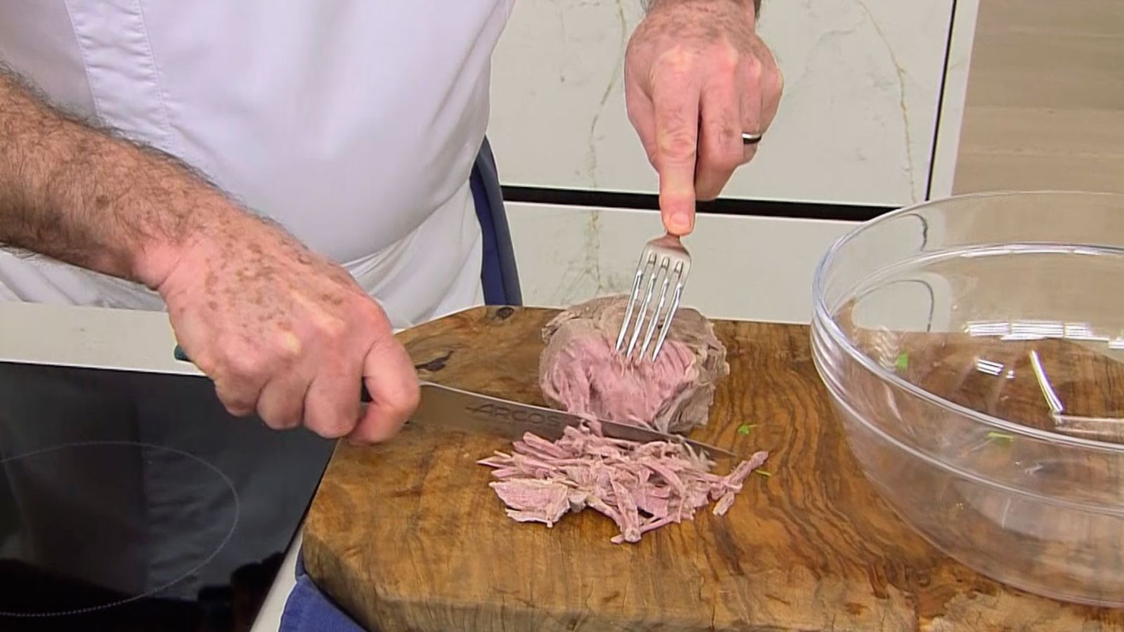 KARL6694 Cocido de acelgas con pringa potaje andaluz receta karlos arguinano paso4 KARL6694 Cocido de acelgas con pringa potaje andaluz receta karlos arguinano paso4