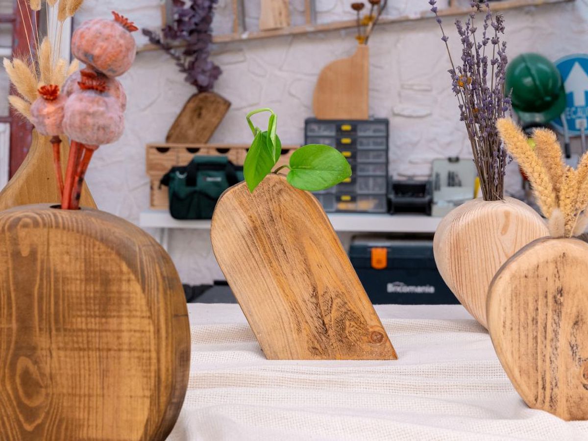 Jarrones realizados con madera maciza
