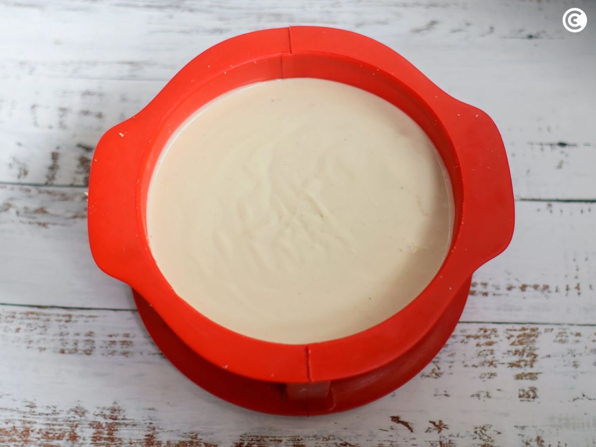 Molde listo para la tarta de queso vegana