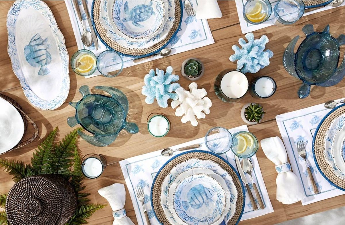 Servilletas con ramitas de romero y detalles marinos