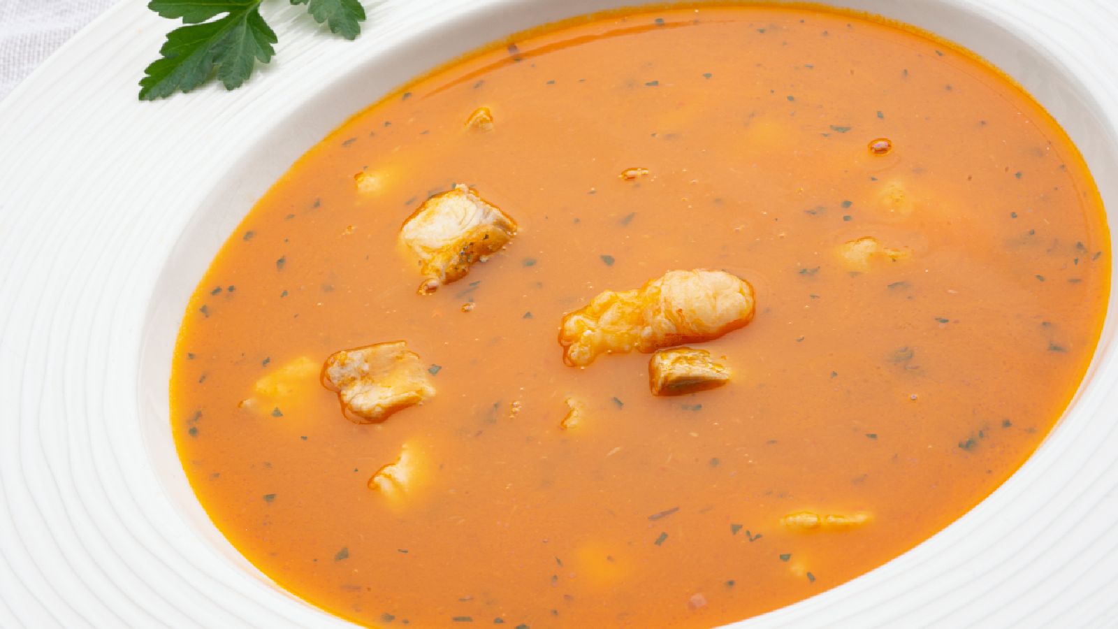 La sopa de calabaza y pescado es perfecta para otoño e invierno