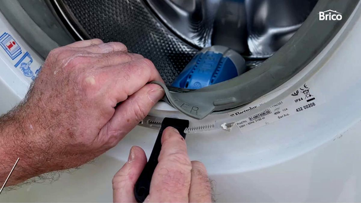 Bricomania 42 cambiar goma lavadora 1
