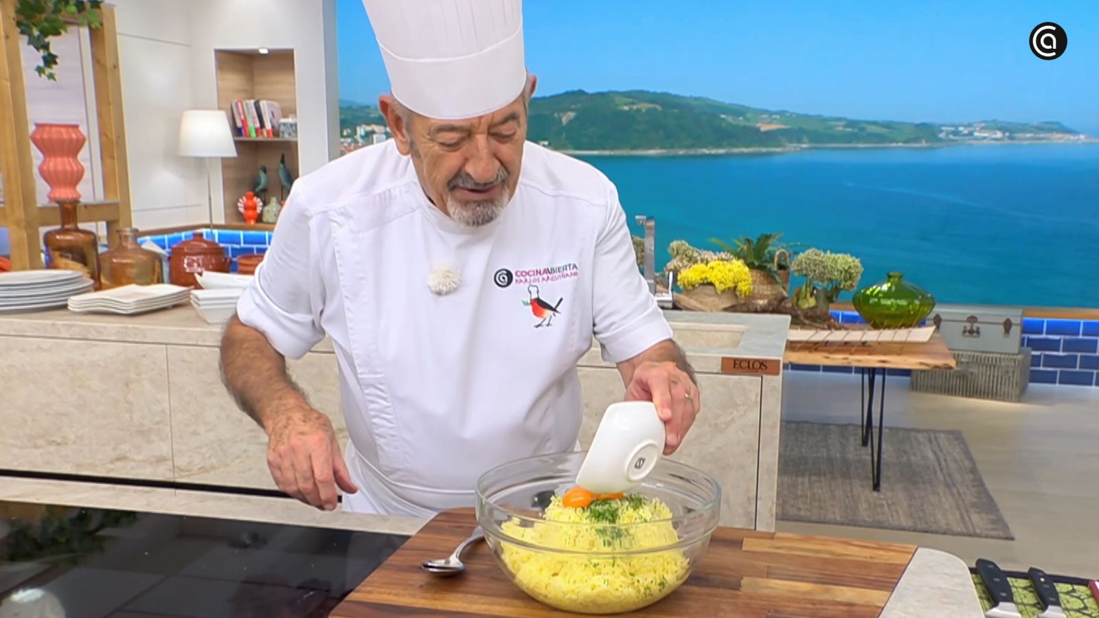 Puré de patatas con yema de huevo, una versión del clásico puré, por Karlos Arguiñano