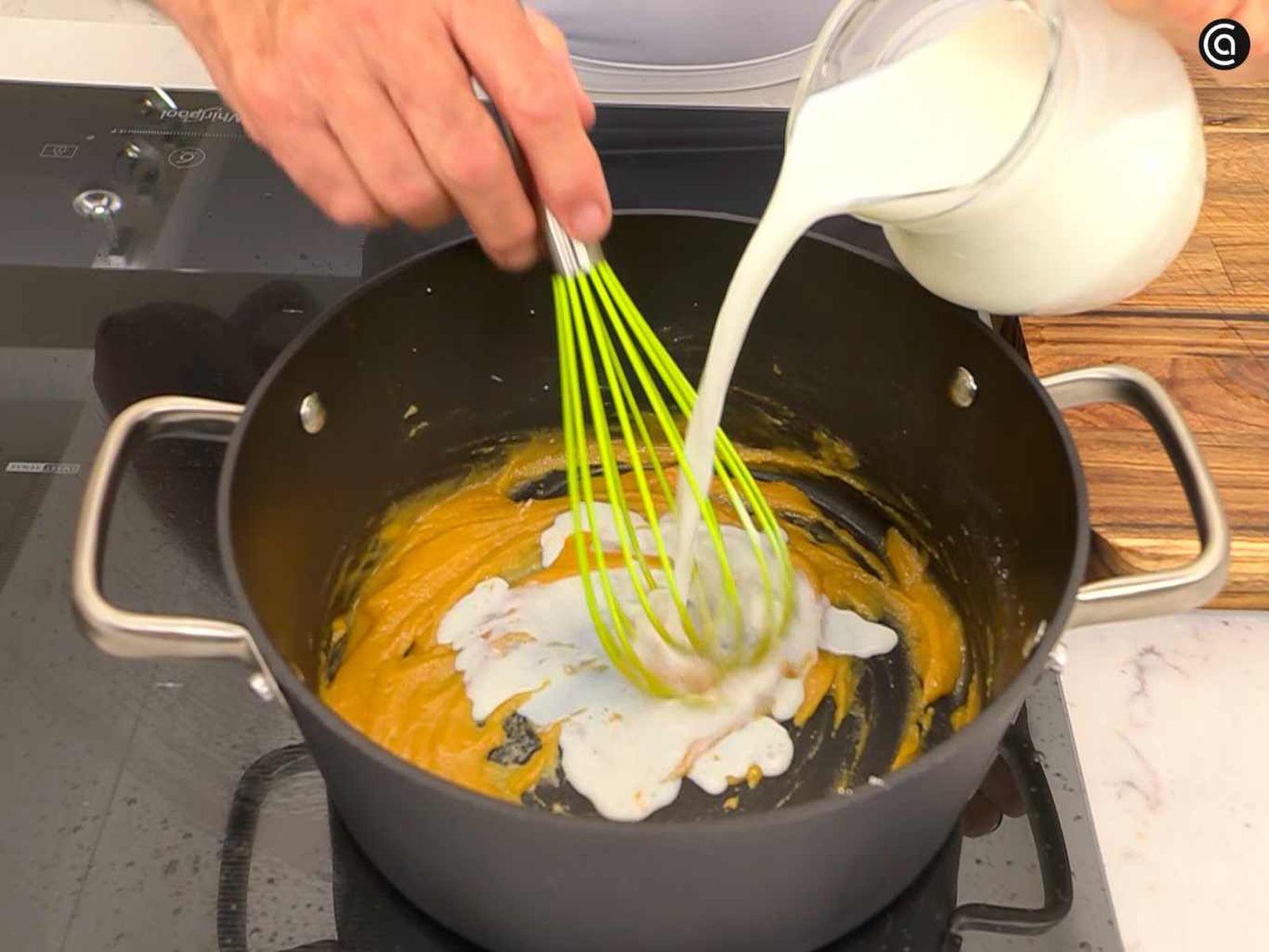 Prepara la bechamel Prepara la bechamel
