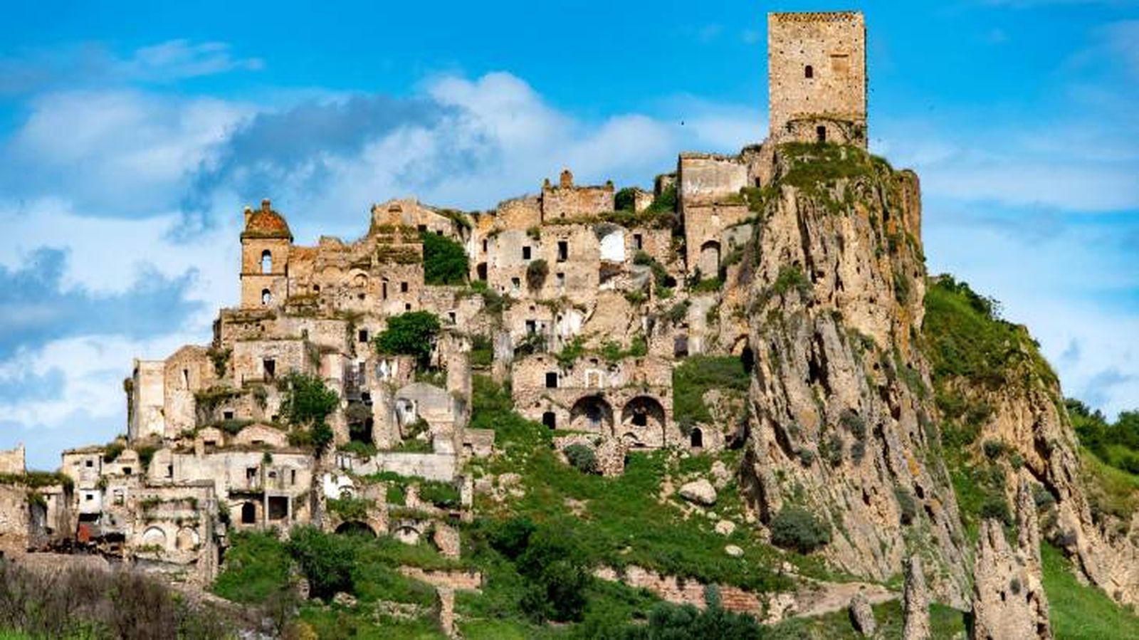 craco lugares abandonados famosos mundo craco lugares abandonados famosos mundo