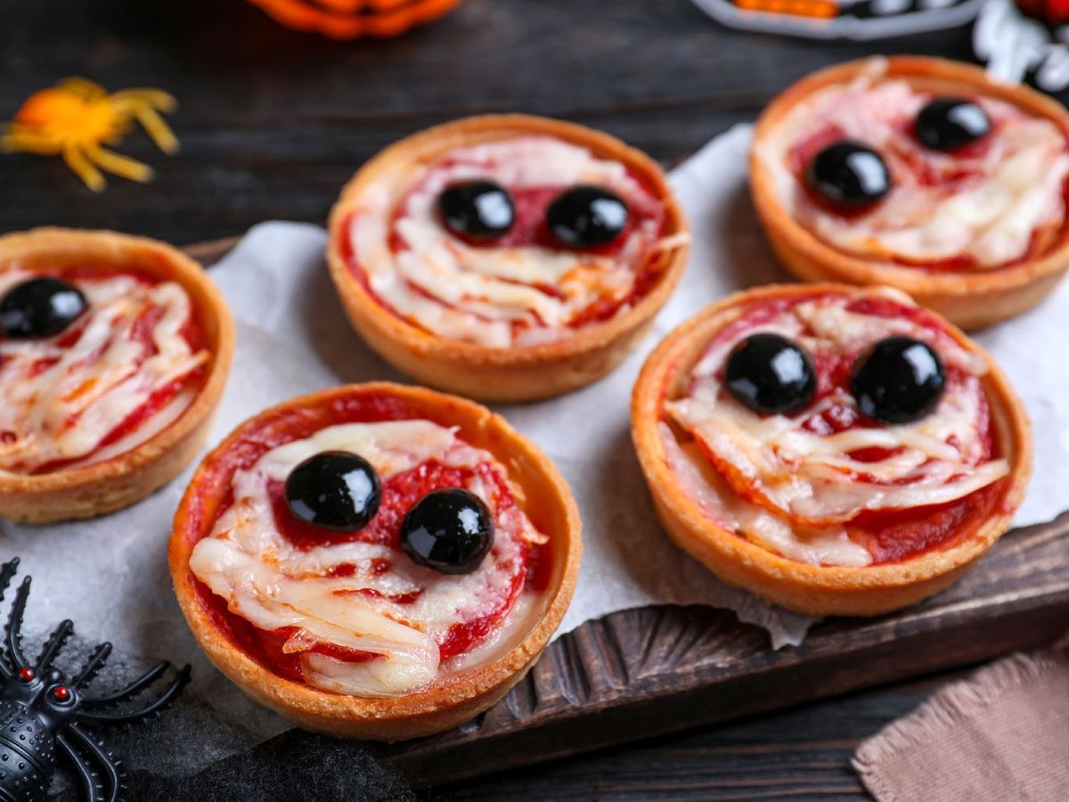 Tartaletas de Halloween con sabor a pizza