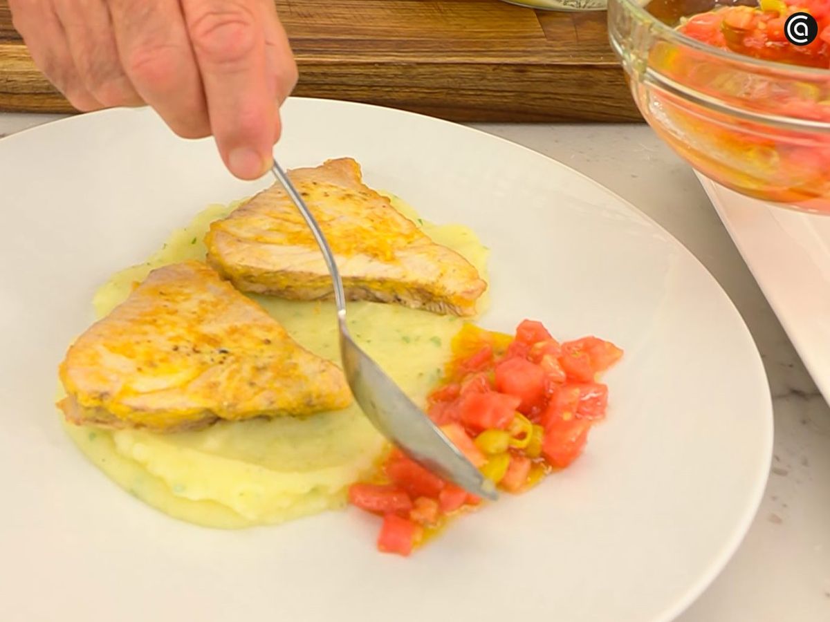 Acompaña con la vinagreta de tomate