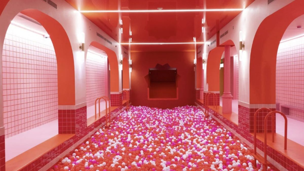 La enorme piscina de bolas del lugar más dulce de Barcelona