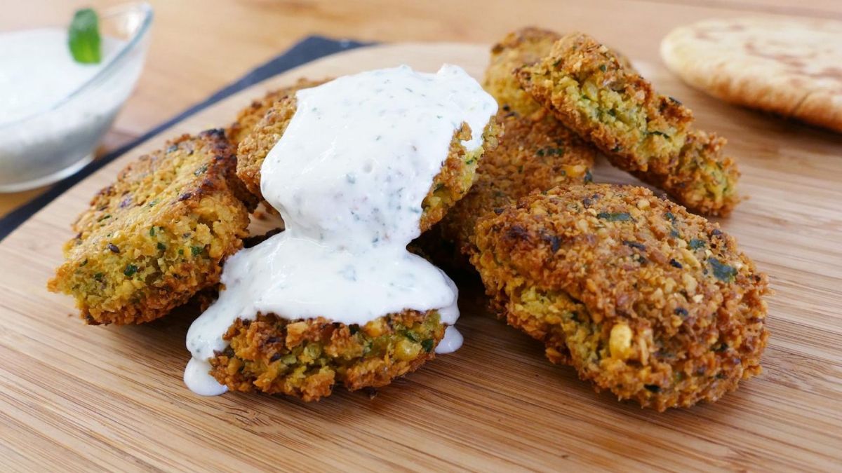 Falafel con salsa de yogur