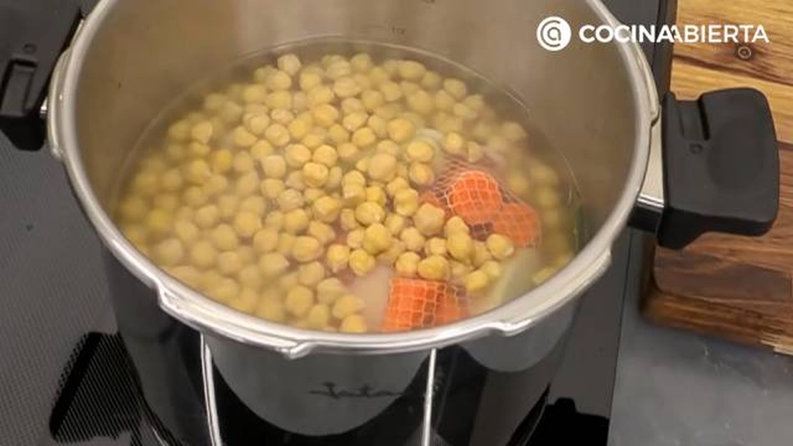 Karl7219 garbanzos con chorizo receta karlos arguinano paso 3 Karl7219 garbanzos con chorizo receta karlos arguinano paso 3