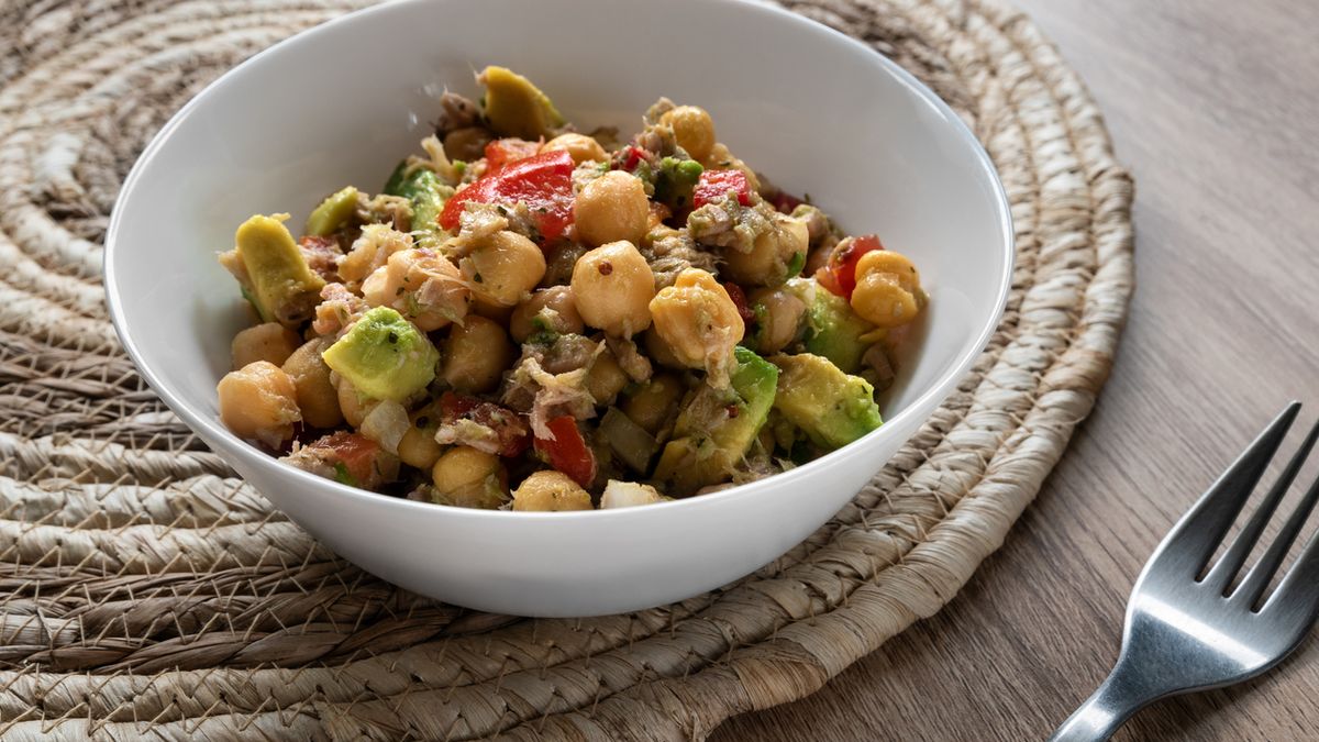 Ensalada de garbanzos con atún