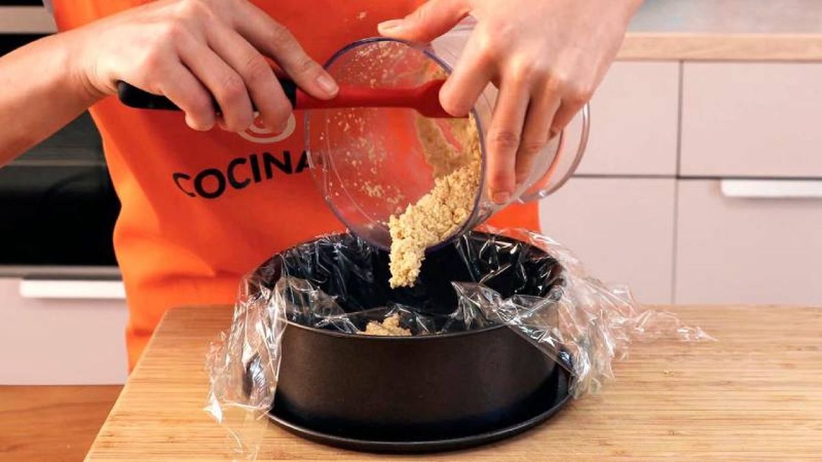 Receta de tarta de queso y calabaza para Halloween  paso 1